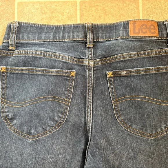 Lee Dark Blue Regular Fit Boot Cut Mid Rise Jeans size 8M - Picture 9 of 12